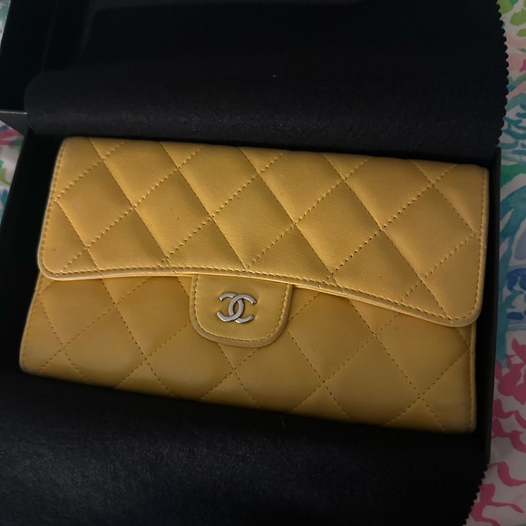 CHANEL Yellow Quilted Wallet - Picture 1 of 9